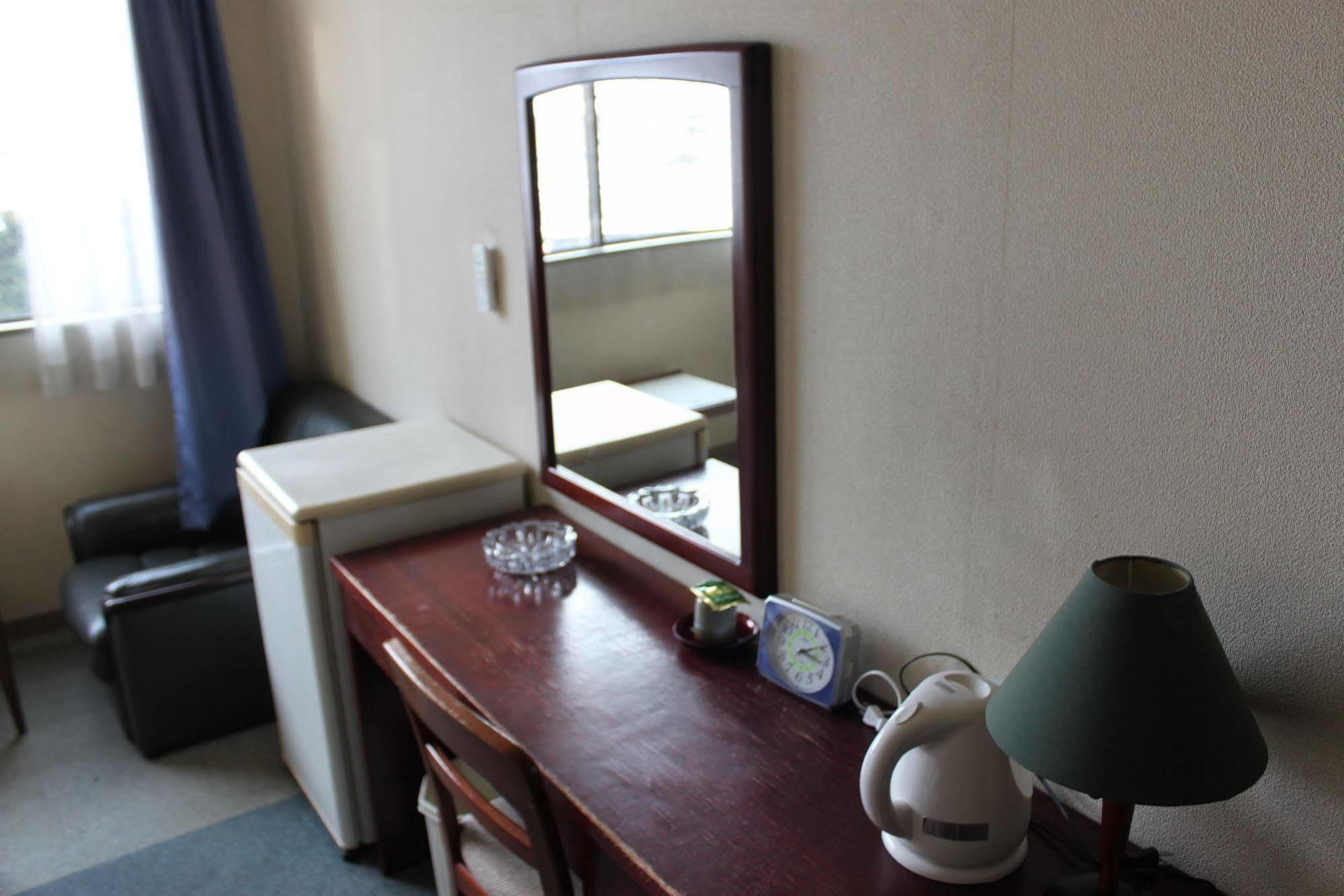 Business Hotel Fujimi Fujiyoshida Exterior photo